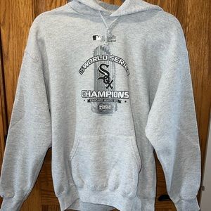 Chicago White Sox light gray hoodie